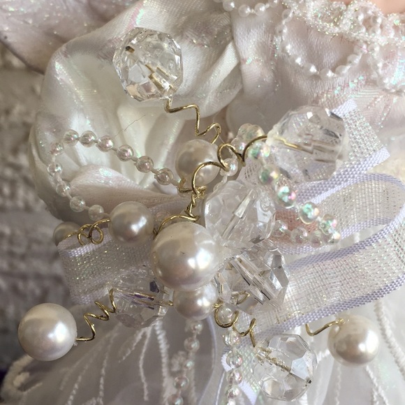 Traditions Angel Tree Top or Centerpiece - Picture 9 of 12